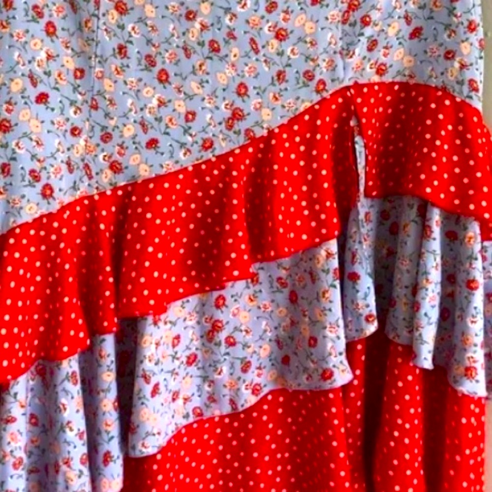 Light Blue ❤️Red Floral ❤️ Tiered Maxi Skirt ❤️Lining❤️❤️❤️❤️ - Picture 3 of 10